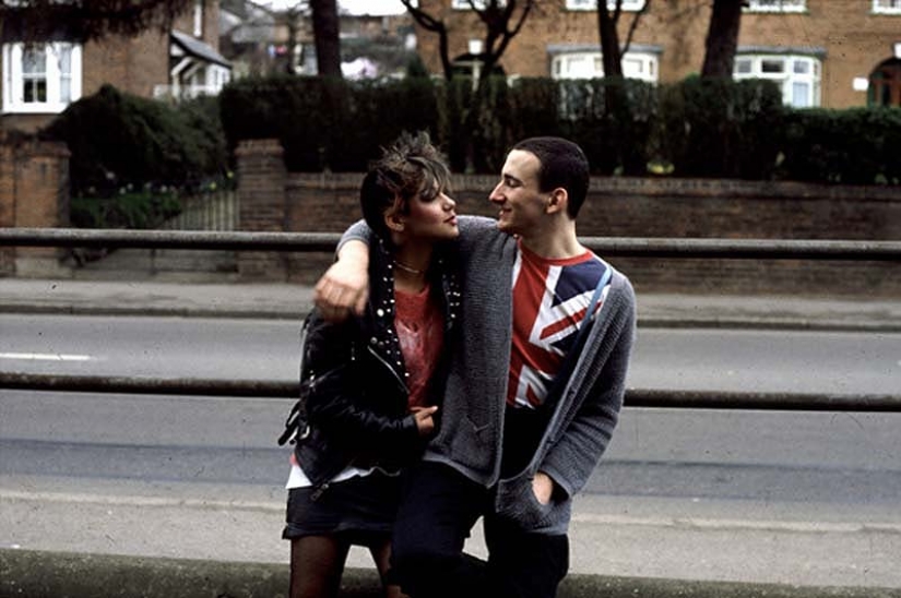 Subculturas británicas de los decenios de 1970 y 1990