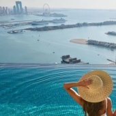 Sumergirse en el lujo: Dubai ha abierto la piscina más alta del mundo