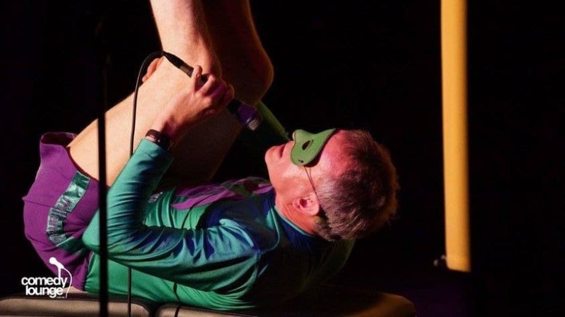 Talent with a smell: Mr. Methane is a master of musical farts