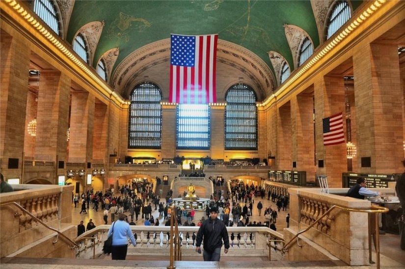The 10 most beautiful stations in the world