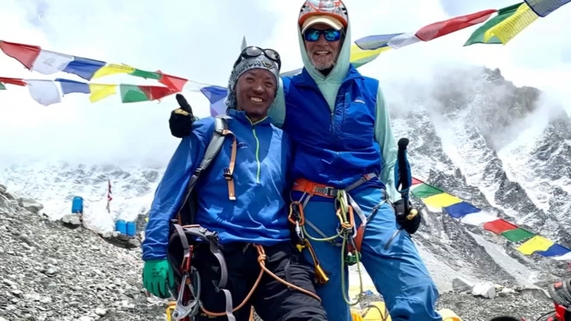 The American became interested in mountaineering at the age of 68, and at 75 he conquered Mount Everest