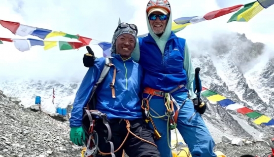 The American became interested in mountaineering at the age of 68, and at 75 he conquered Mount Everest The American became interested in mountaineering at the age of 68, and at 75 he conquered Mount Everest