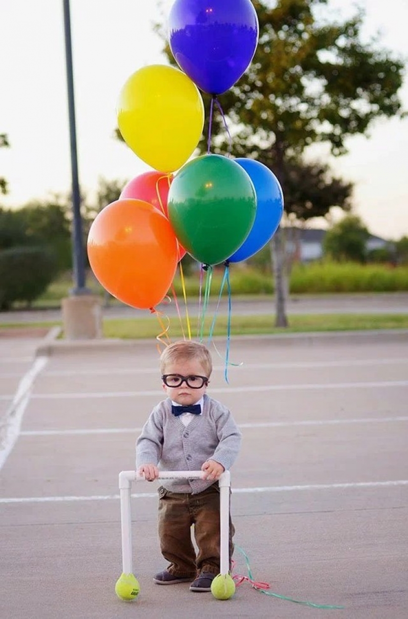 The funniest baby costume for a memorable holiday