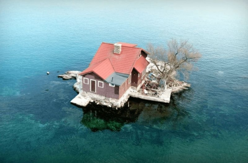 The island for one house got into the Guinness Book