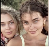 The model from Moscow and her 45-year-old mother look the same age