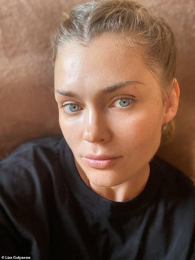 The model from Moscow and her 45-year-old mother look the same age