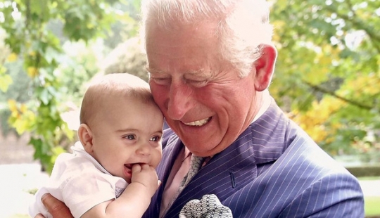 The most touching photos of royal grandparents with their grandchildren