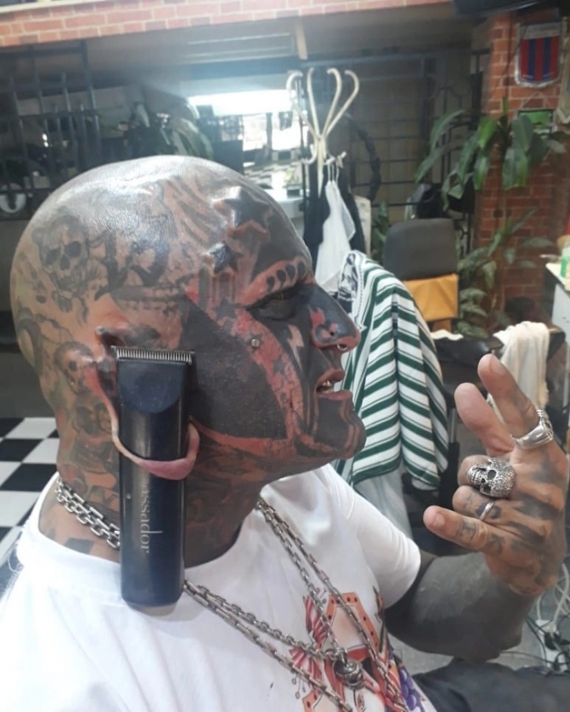 The number of the beast: A tattoo-obsessed Uruguayan wants to carve "666"on his skull