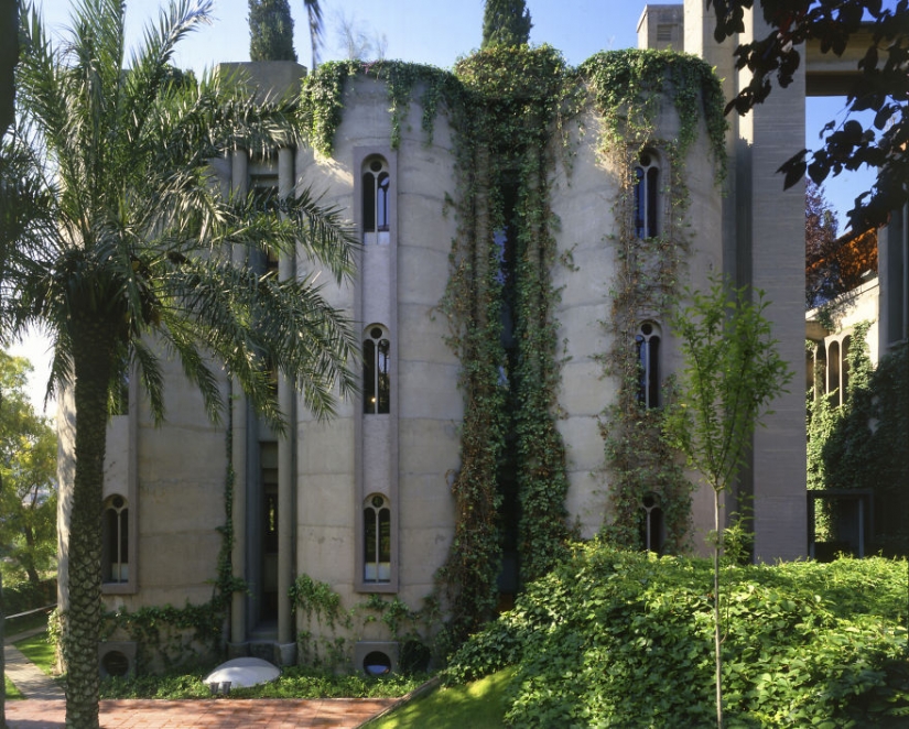The old cement factory was turned into a real villa