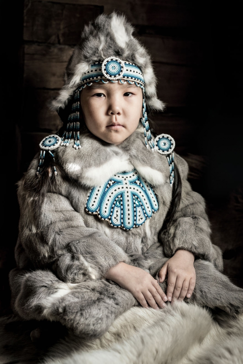 The photographer traveled 25,000 km to take portraits of the indigenous inhabitants of Siberia