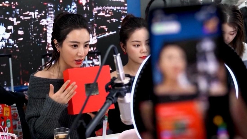 The rich are crying too: in China, a streamer was fined $ 210 million for hiding income