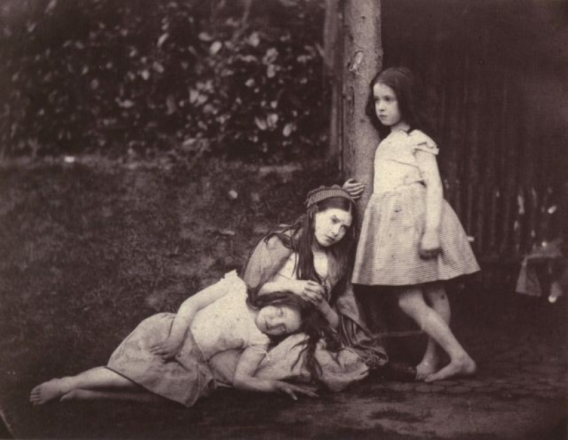 The Secret Life of the Reverend Lewis Carroll: theater, photography and (en inglés)... niña