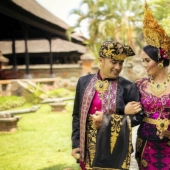 Traditional wedding dresses around the world