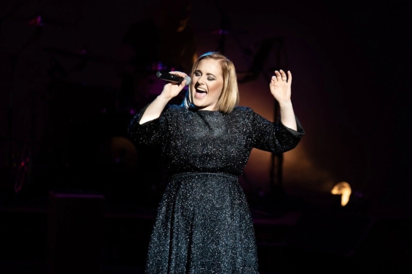 Tras los pasos del ídolo: los doppelgangers de Adele tuvieron que perder peso después de la transformación de la cantante