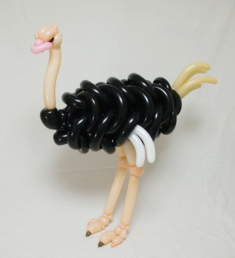 Twist, twirl, I want to cheat: Japanese creates realistic animal figures from balloons