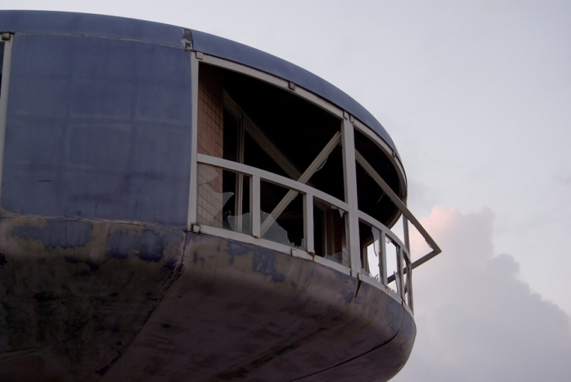 UFO Houses in Taiwan: An abandoned futuristic ghost town