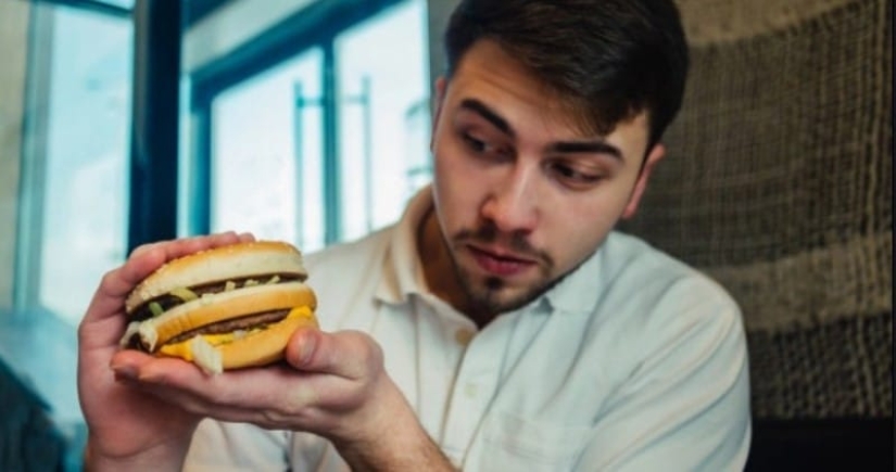 Un americano ha estado comiendo en un parque de atracciones durante 7 años y ahorrado para una casa