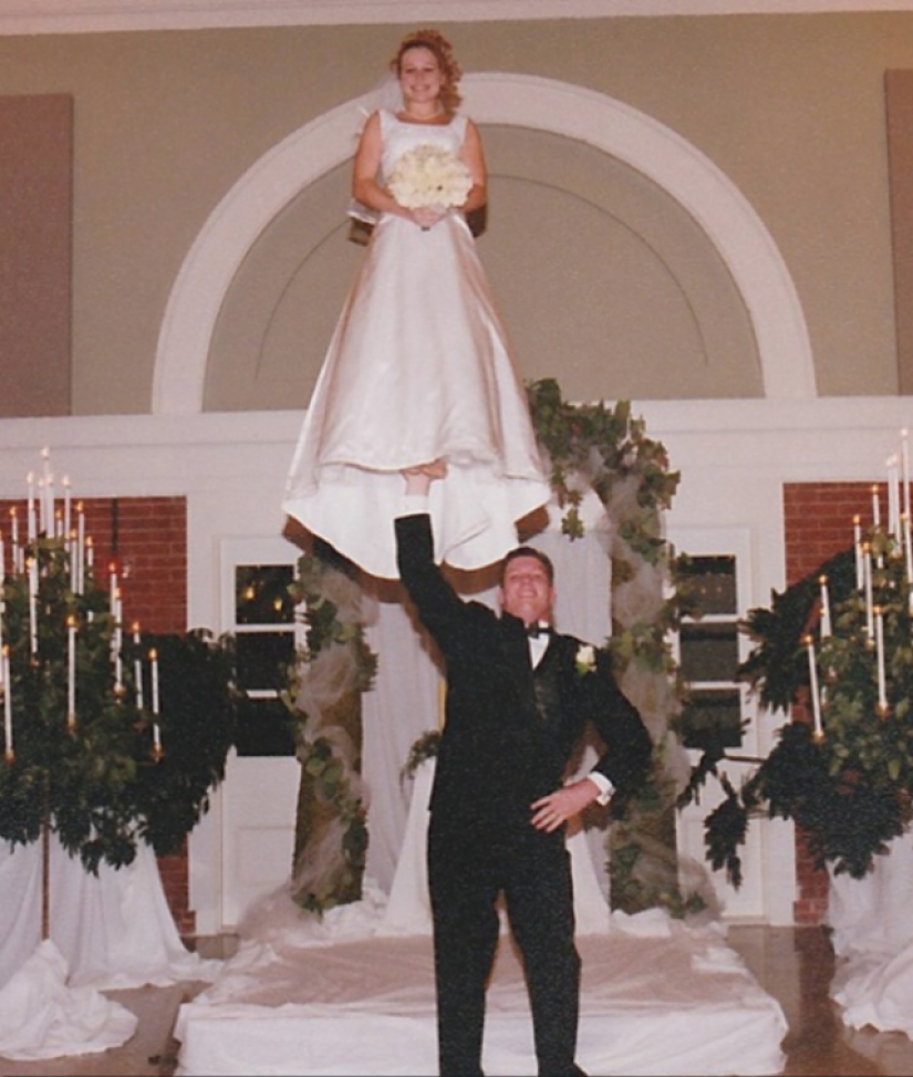 Unsuccessful wedding photos that would be a shame to show future children