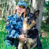 Valientes y hermosos policías rusos