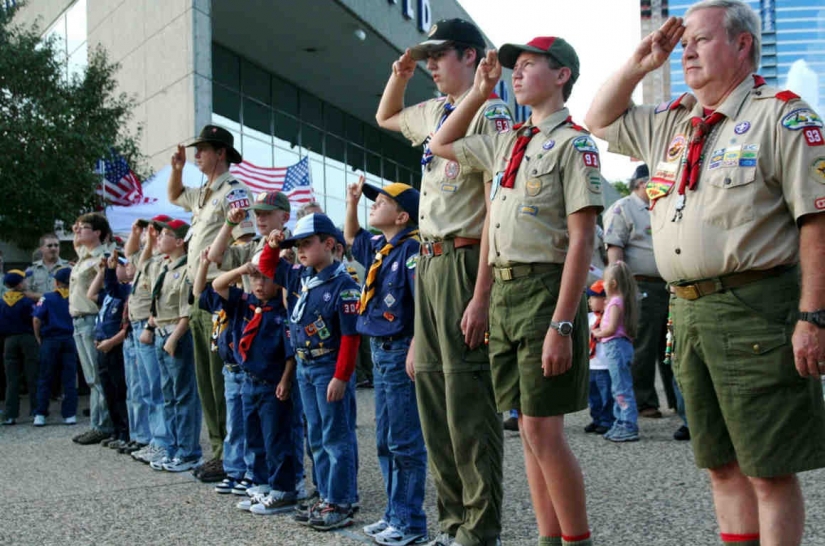 Violence and pedophilia in the units of the boy scouts: the story of 5-year-old Mary