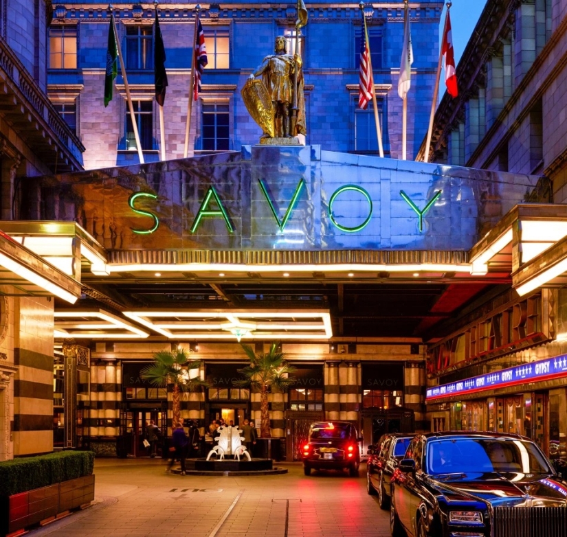 VIP luxury at the Savoy Hotel, the favorite hotel of the rich and famous
