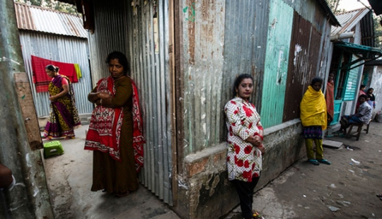 Viviendo dentro de un burdel en Bangladesh