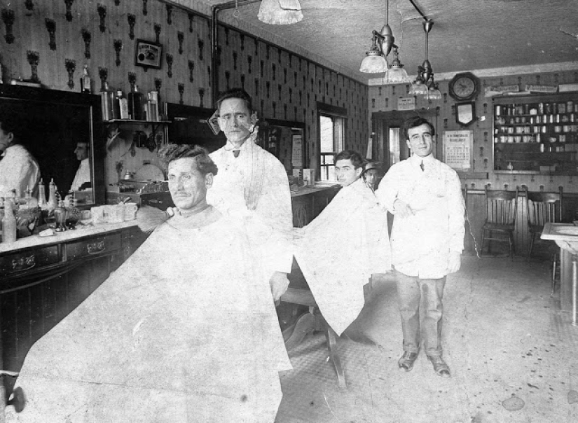 What did barbershops look like in the late XIX - early XX century