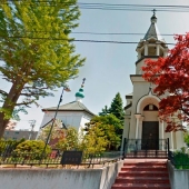 What do Orthodox churches in Japan look like?