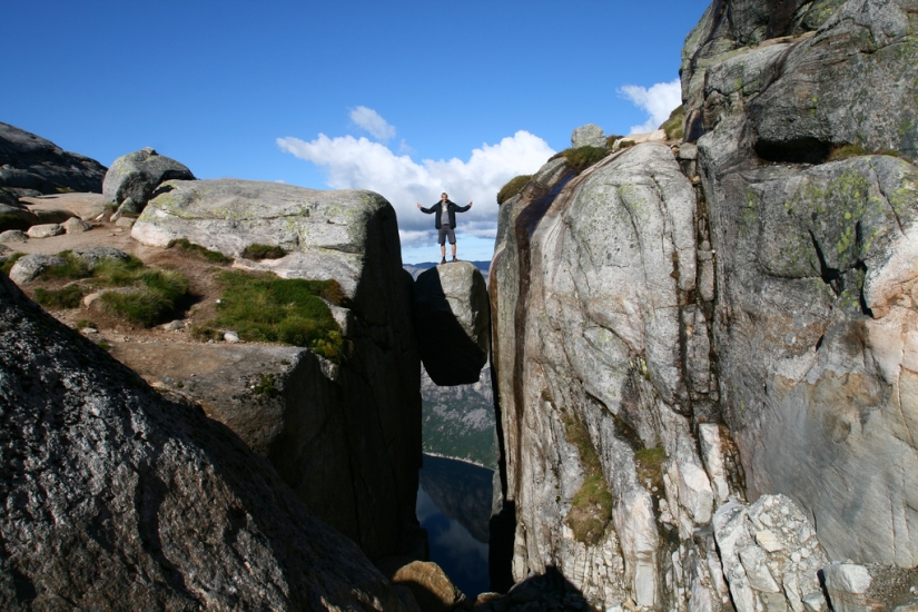 Will you dare to stand on the Kjeragbolten?