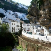 Wonderful town in a rock: Setenil de Las Bodegas