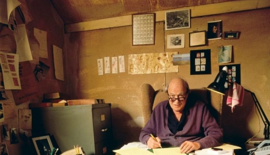 Workers' huts of famous writers