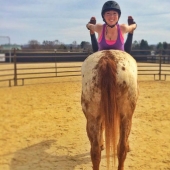 Yoga a caballo: qué sucede cuando se combina la pasión por el yoga y los caballos