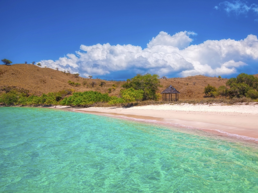 10 most beautiful pink beaches in the world