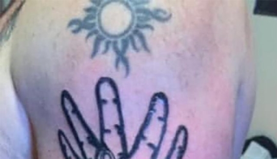 10 ocasiones en las que la gente ni siquiera se dio cuenta de lo horribles que son sus tatuajes