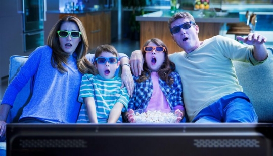 10 products from AliExpress for real moviegoers