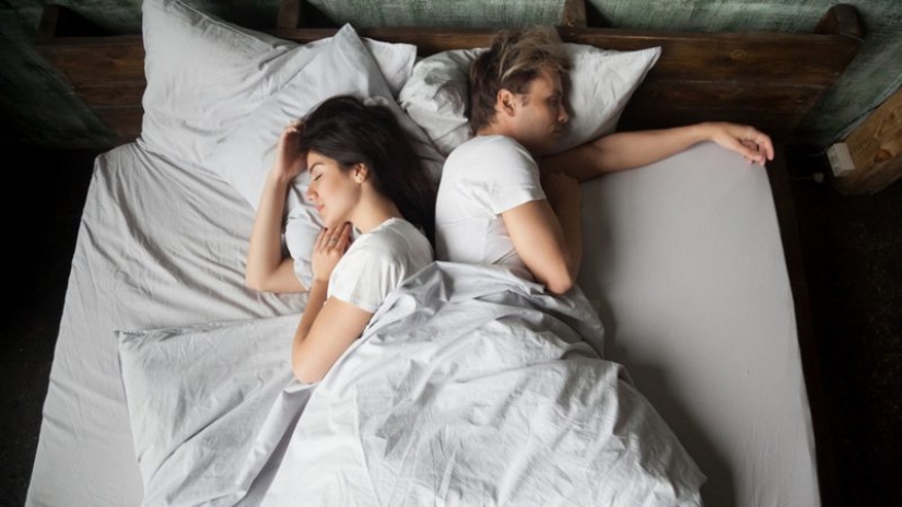 10 things that infuriate almost all lovers during their life together