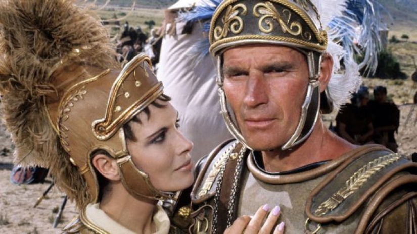 11 actresses who brought Cleopatra to life on the big screen