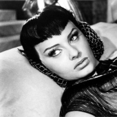 11 actresses who embraced Cleopatra in life on the big screen