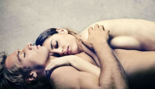 11 razones para dormir desnudo