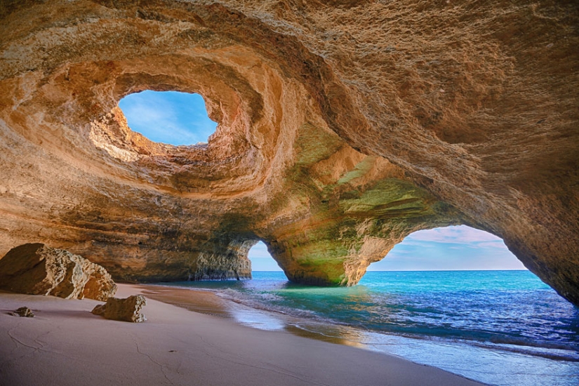 12 most majestic caves in the world