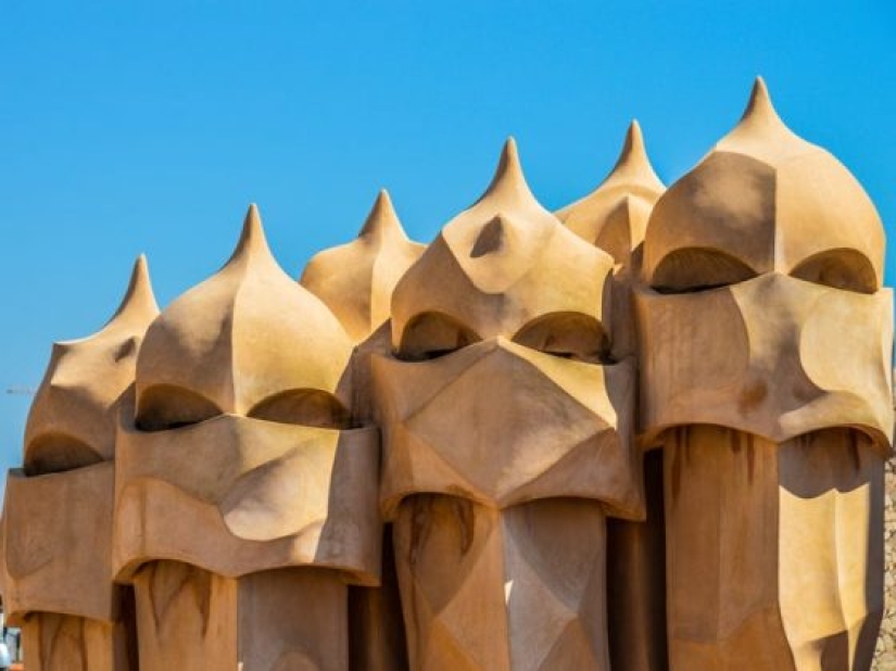 13 Impresionantes Fotos de la Arquitectura Mágica de Antoni Gaudí