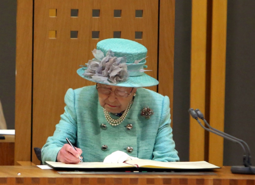 13 reglas de la corona británica que ni siquiera la reina puede romper