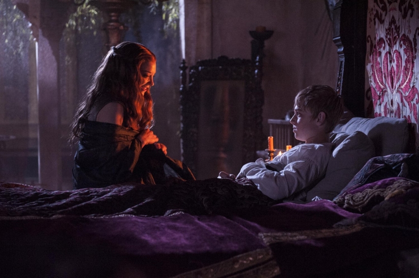 13 secrets behind the most Explicit scenes from Game of Thrones