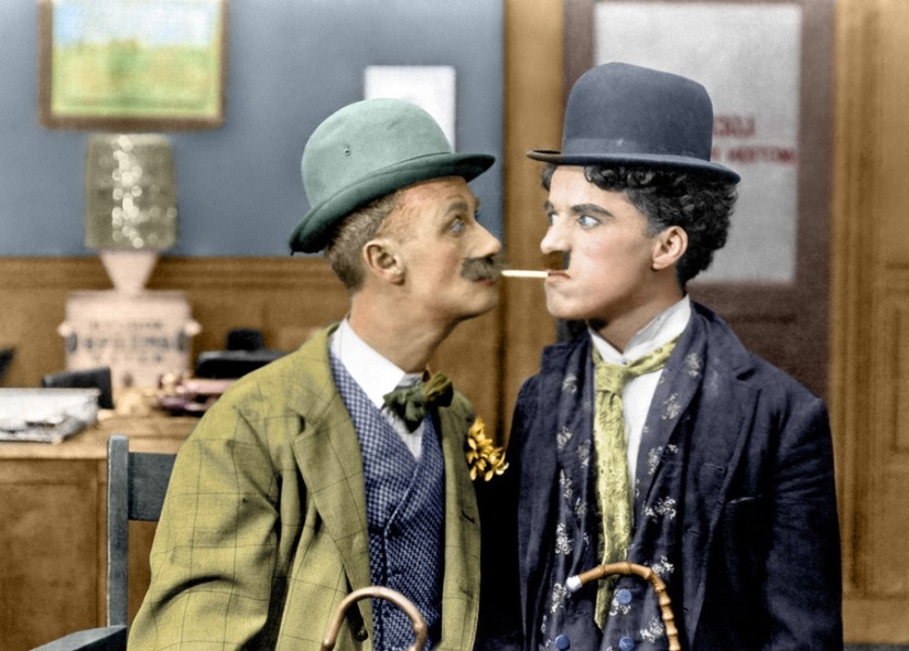 15 rare colorized photographs of Charlie Chaplin taken in the 1910s and 1930s