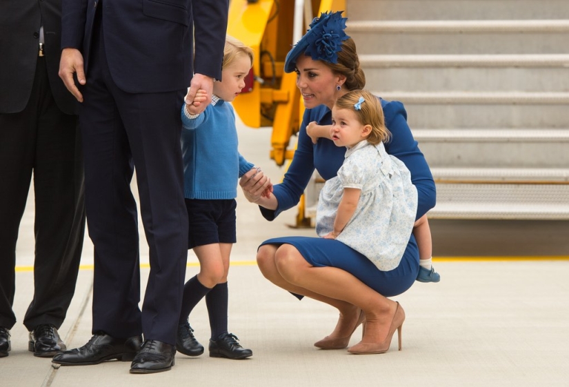 16 fotos de Kate Middleton, en las que una madre común se reconoce a sí misma