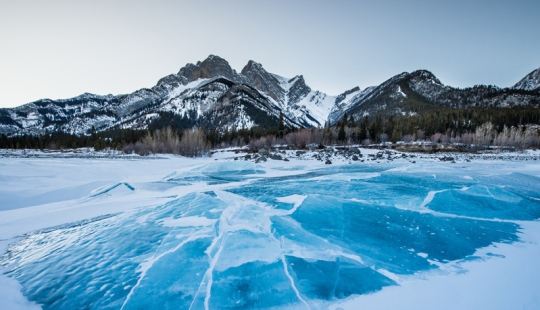 16 Frozen Ponds That Look Like Fine Art