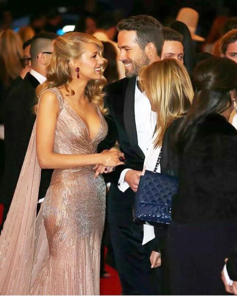 20+ frames that prove that Ryan Reynolds and Blake Lively are the best couple in the world