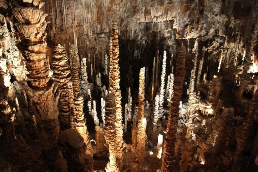 20 most beautiful caves in the world