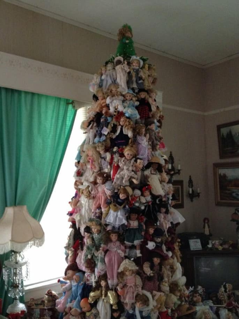 20 of the Weirdest and Strangest things from relatives' homes