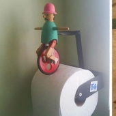 20 of the Weirdest and Strangest things from relatives' homes